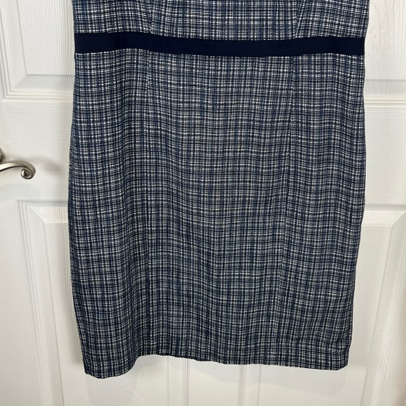 Talbots Navy and White Sleeveless Dress - Picture 5 of 9